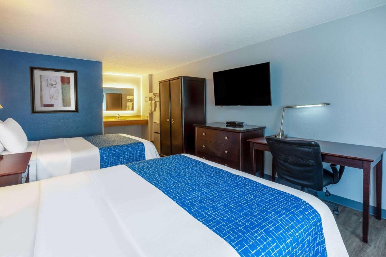 Travelodge By Wyndham Charles Town - Harpers Ferry Esterno foto
